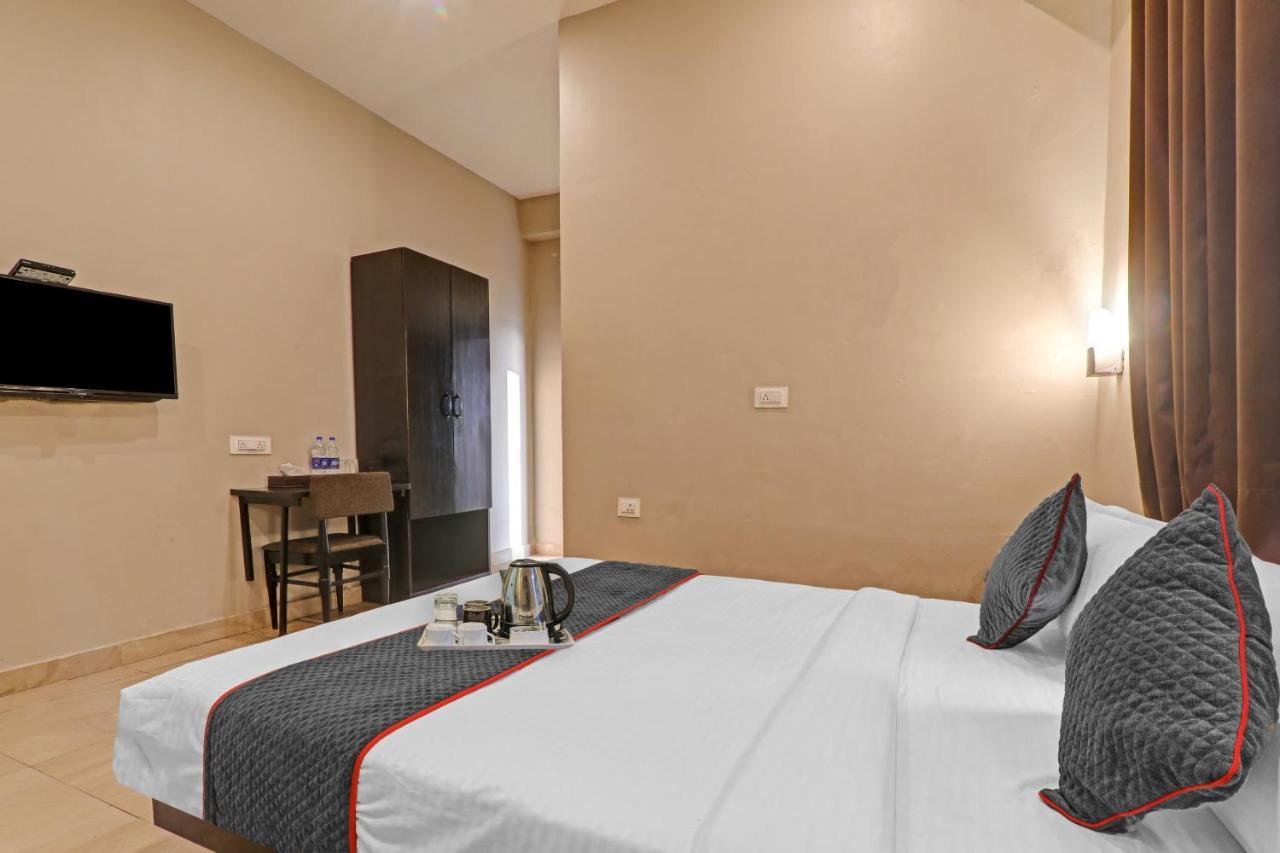 Super Townhouse Amaraa Hotel Near Phoenix Palassio Lucknow Exterior foto