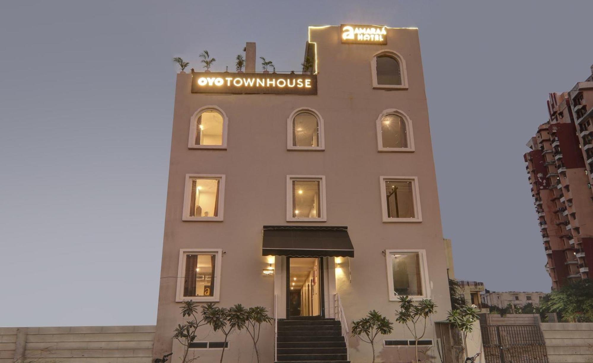 Super Townhouse Amaraa Hotel Near Phoenix Palassio Lucknow Exterior foto